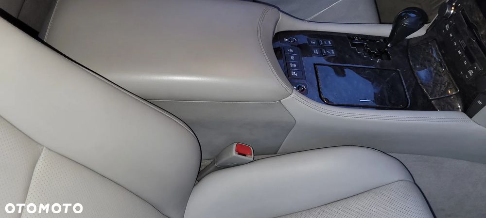 Lexus LS 460 Prestige - 15