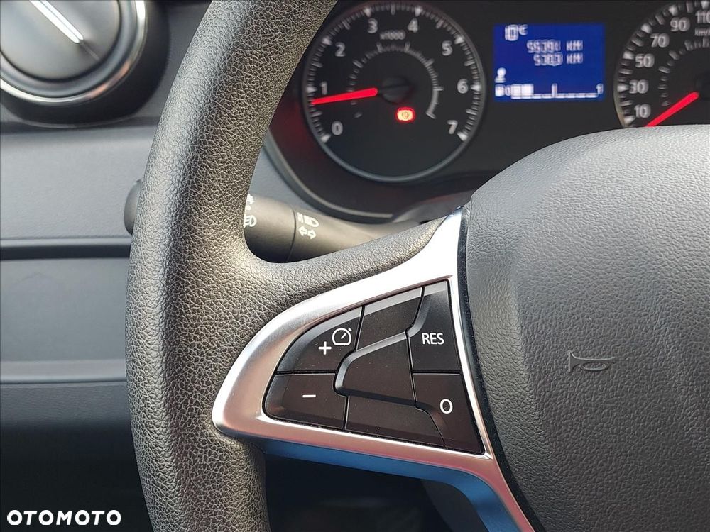 Dacia Duster 1.6 SCe Essential - 12