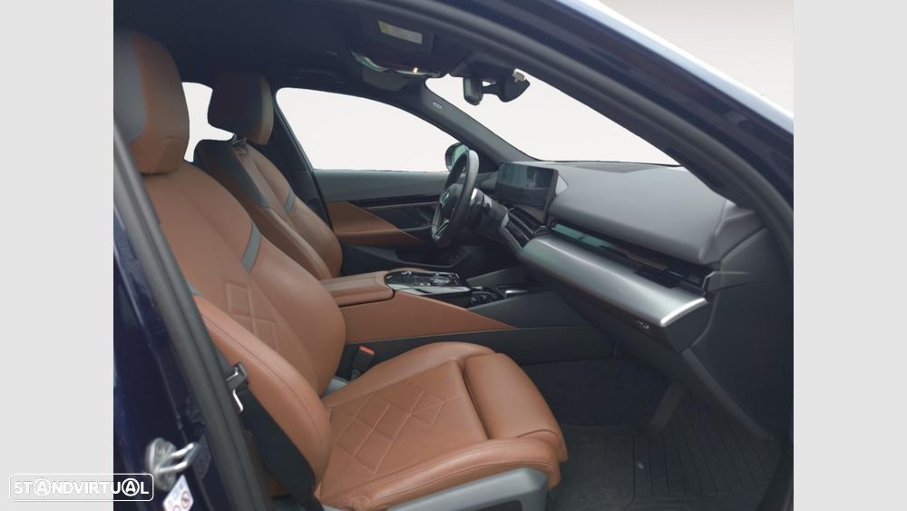 BMW 530 e Pack Desportivo M - 2