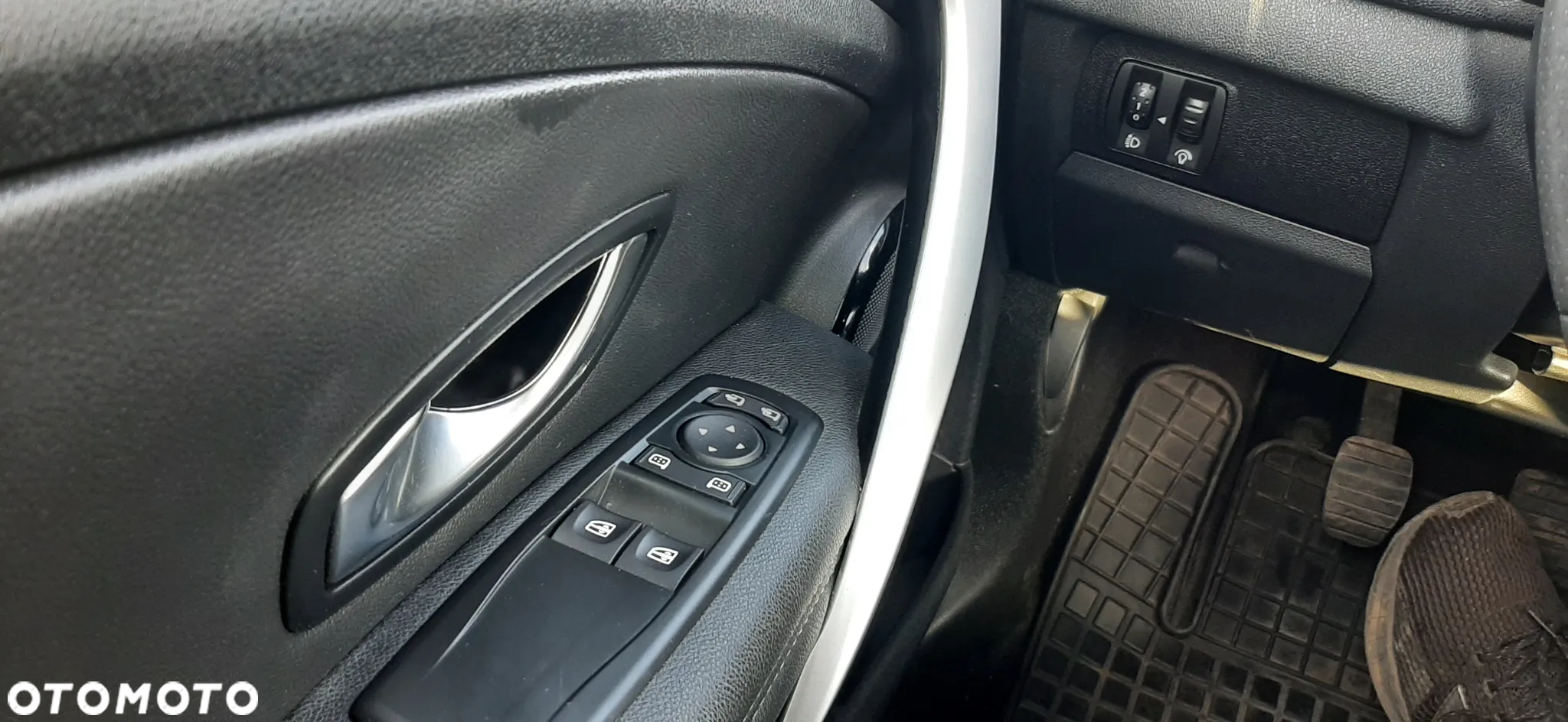 Renault Megane 1.5 dCi Bose Edition - 6