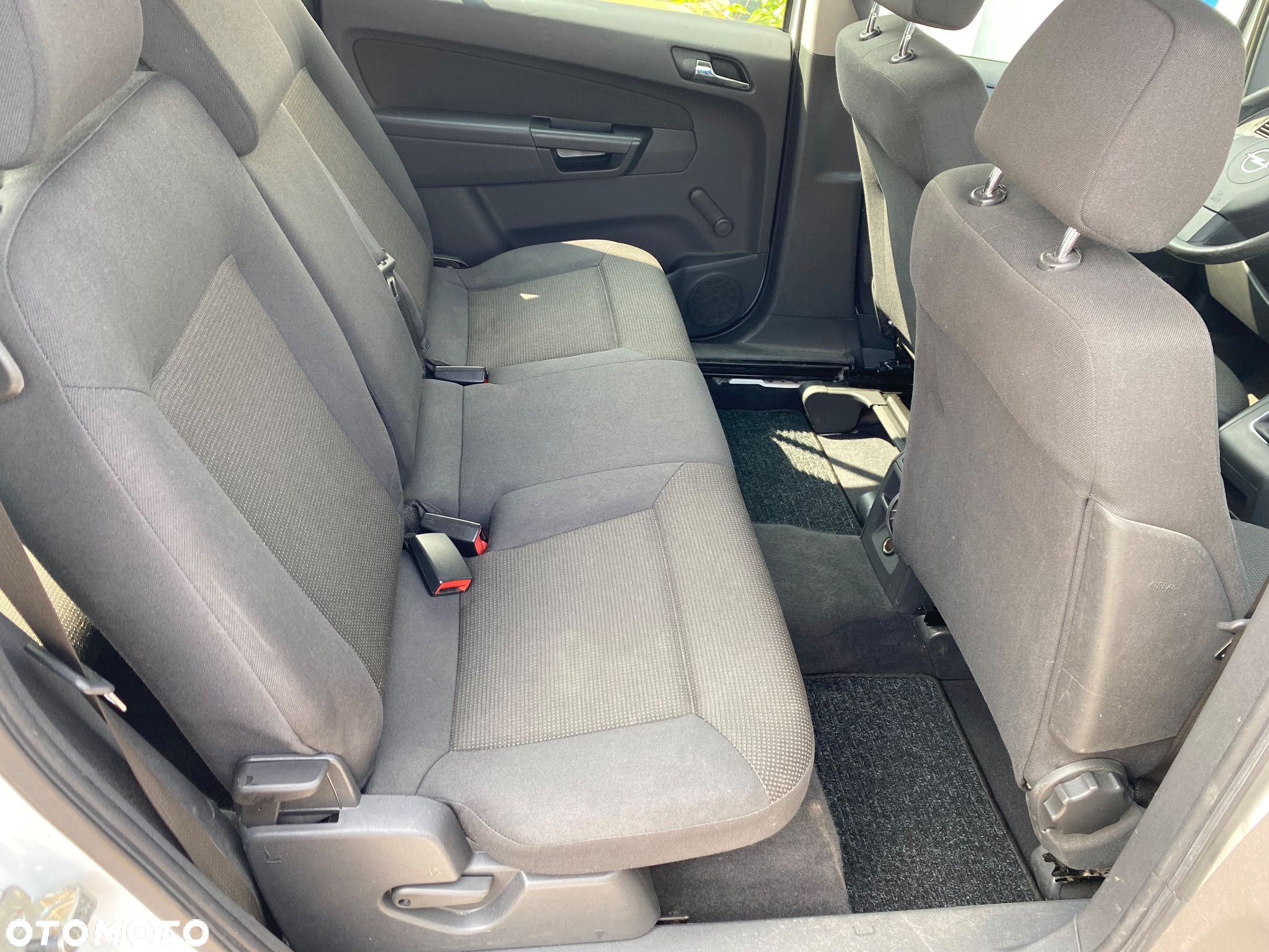 Opel Zafira 1.6 Edition - 32