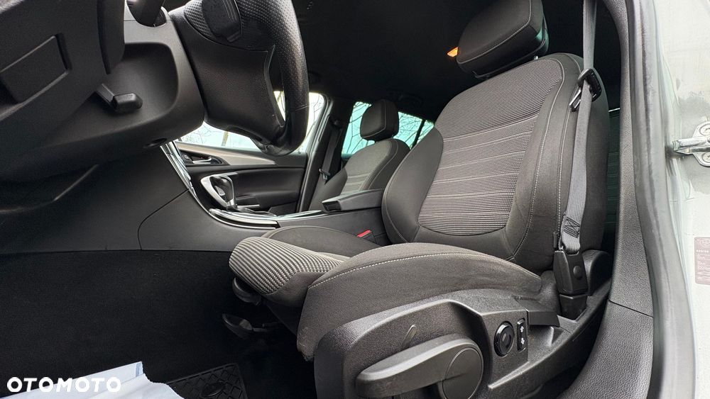 Opel Insignia 1.6 CDTI Sport - 16