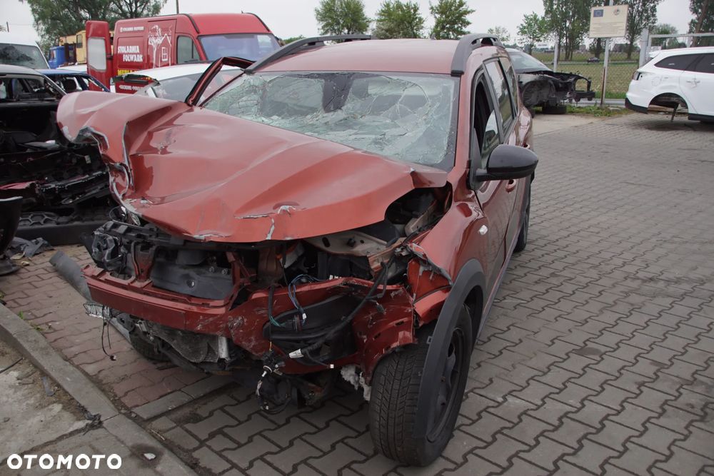 Auto na części - Dacia Jogger Lift 1.0 TCE ECO-G 91 KM H4D480 JT4018 2023R Silnik Skrzynia Drzwi Klapa Zderzak Błotnik Lampa Lusterko Klamka Szyba Deska Kokpit Sterownik Moduł Czujnik Licznik Wyświetlacz Panel - 10