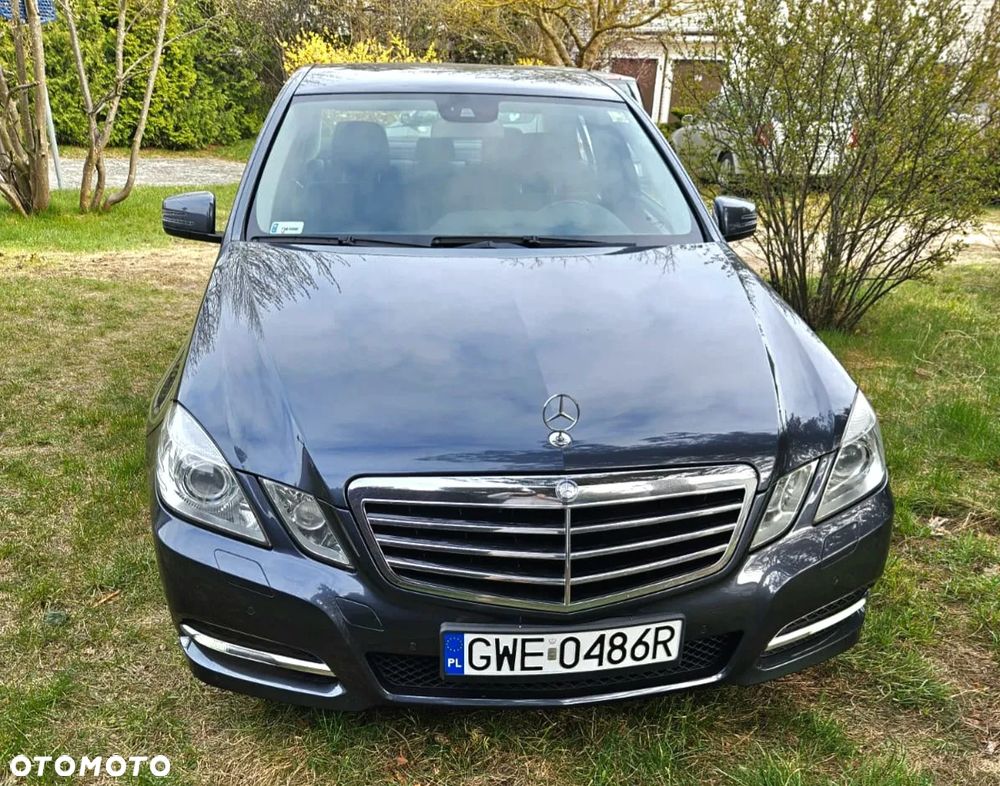 Mercedes-Benz Klasa E - 9