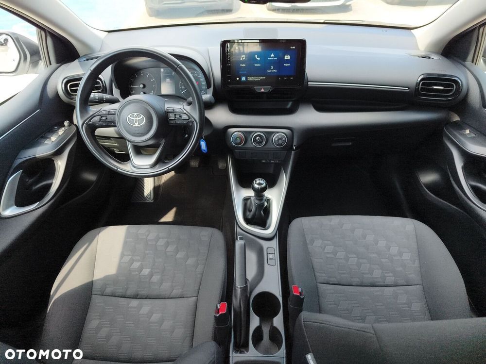 Toyota Yaris 1.5 Comfort - 12