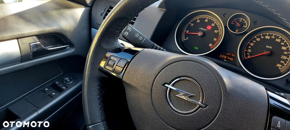 Nissan Note 1.6 more - 30