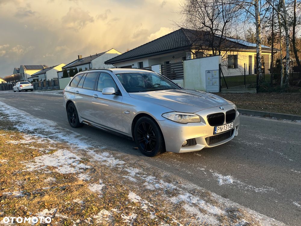BMW Seria 5 525d xDrive Sport-Aut - 2