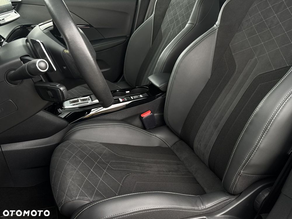 Peugeot 208 1.2 PureTech GT Pack S&S EAT8 - 11