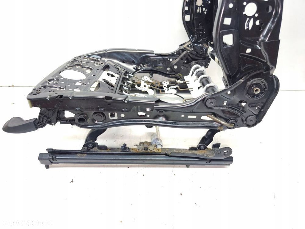 STELAŻ FOTELA PRAWY AUDI A4 B9 A5 8W 8W0881046M 8W0881106D - 5