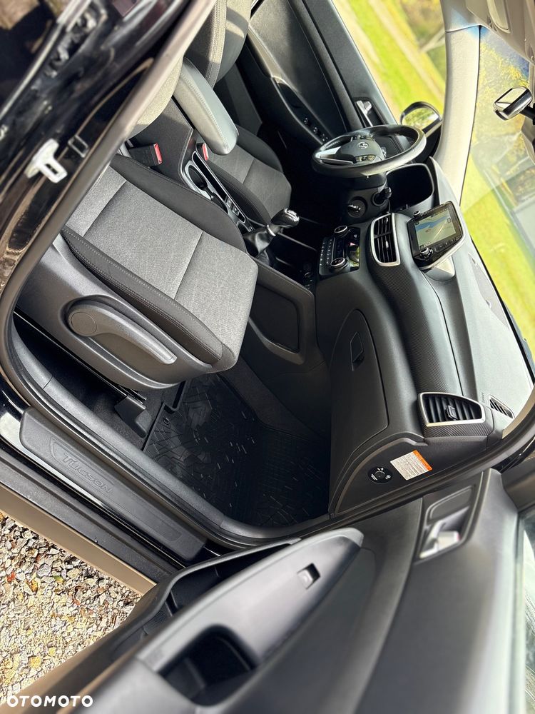 Hyundai Tucson blue 1.6 CRDi 4WD Premium - 18