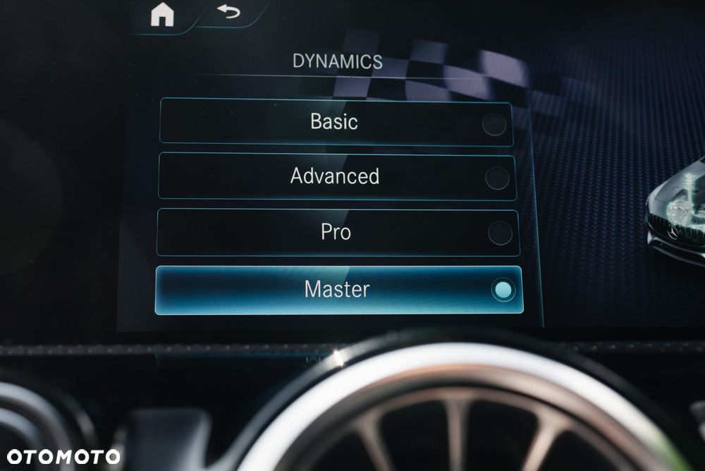 Mercedes-Benz Klasa A 45 S AMG 4-Matic 8G-DCT - 25