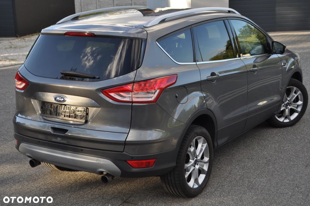 Ford Kuga 2.0 TDCi 2x4 Titanium - 9