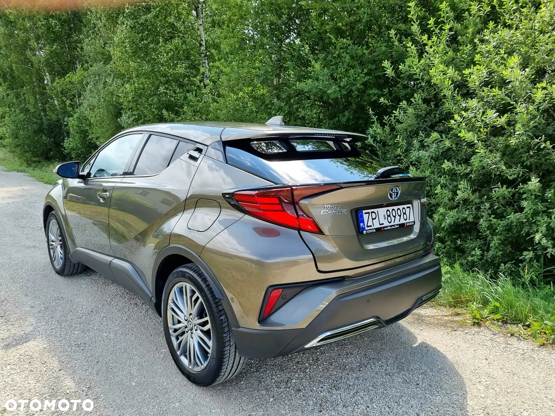 Toyota C-HR 2.0 Hybrid Executive - 11