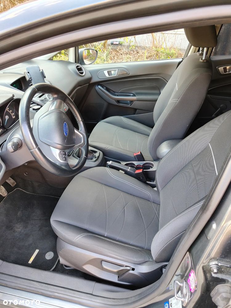 Ford Fiesta 1.4 Titanium - 13
