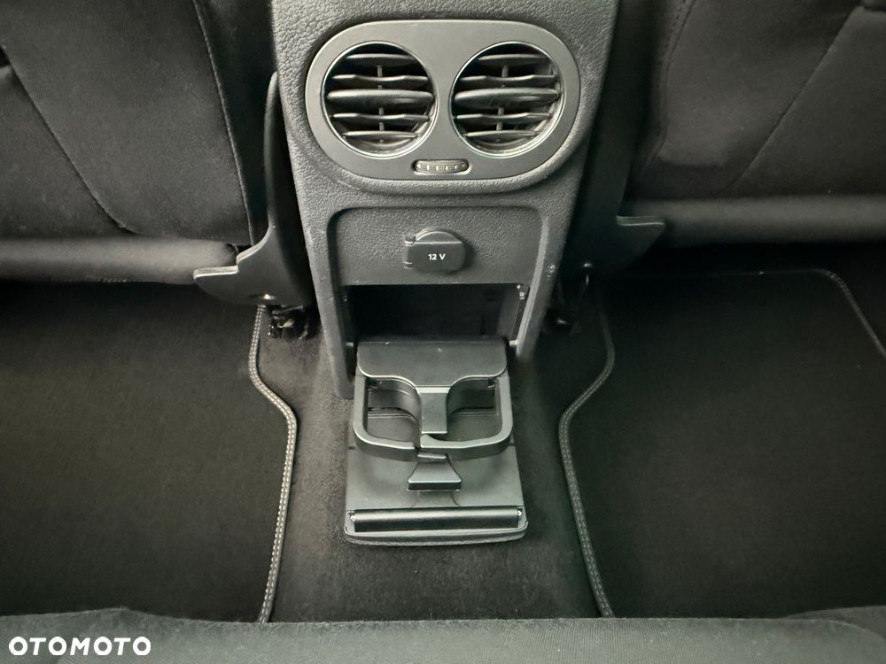 Volkswagen Tiguan 2.0 TDI DPF 4Motion BlueMotion Technology Cup Sport & Style - 27