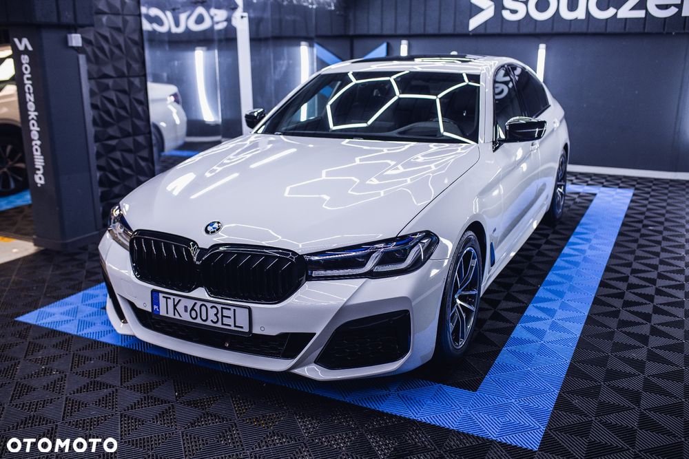 BMW Seria 5 520d xDrive MHEV M Sport sport - 17