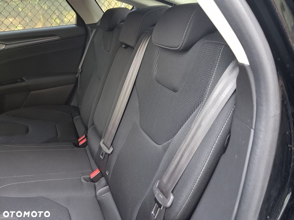 Ford Mondeo 2.0 EcoBlue Titanium - 32