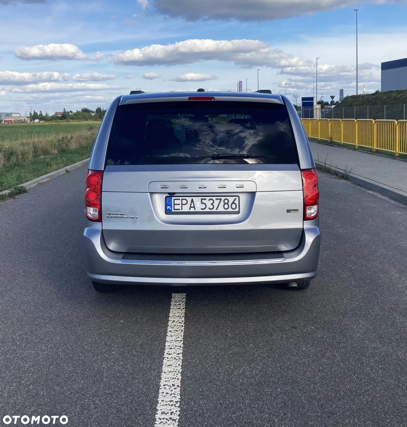 Dodge Grand Caravan - 6