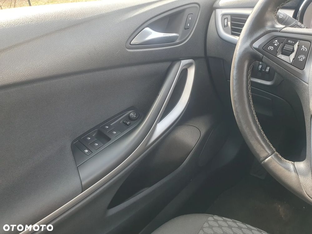 Opel Astra 1.4 Turbo Start/Stop Dynamic - 12