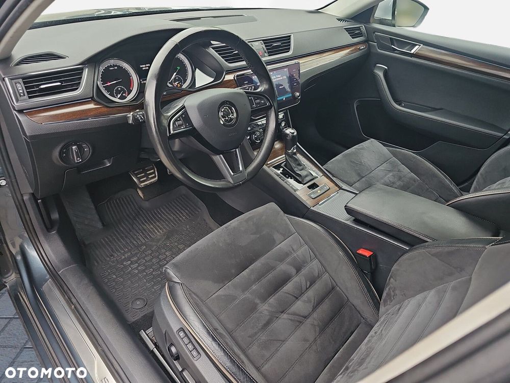 Skoda Superb 2.0 TDI SCR 4x4 Scout DSG - 7