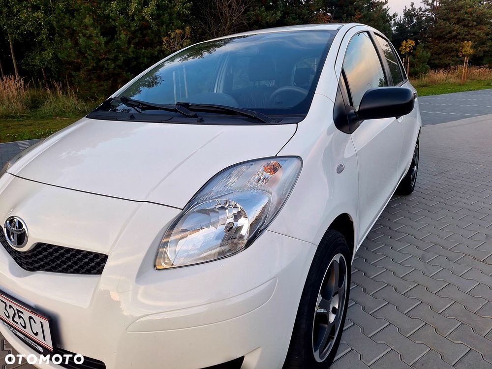 Toyota Yaris - 27
