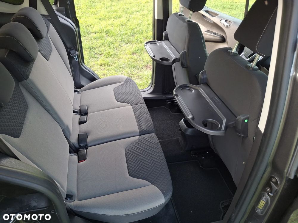 Ford Tourneo Courier 1.0 EcoBoost Titanium - 28