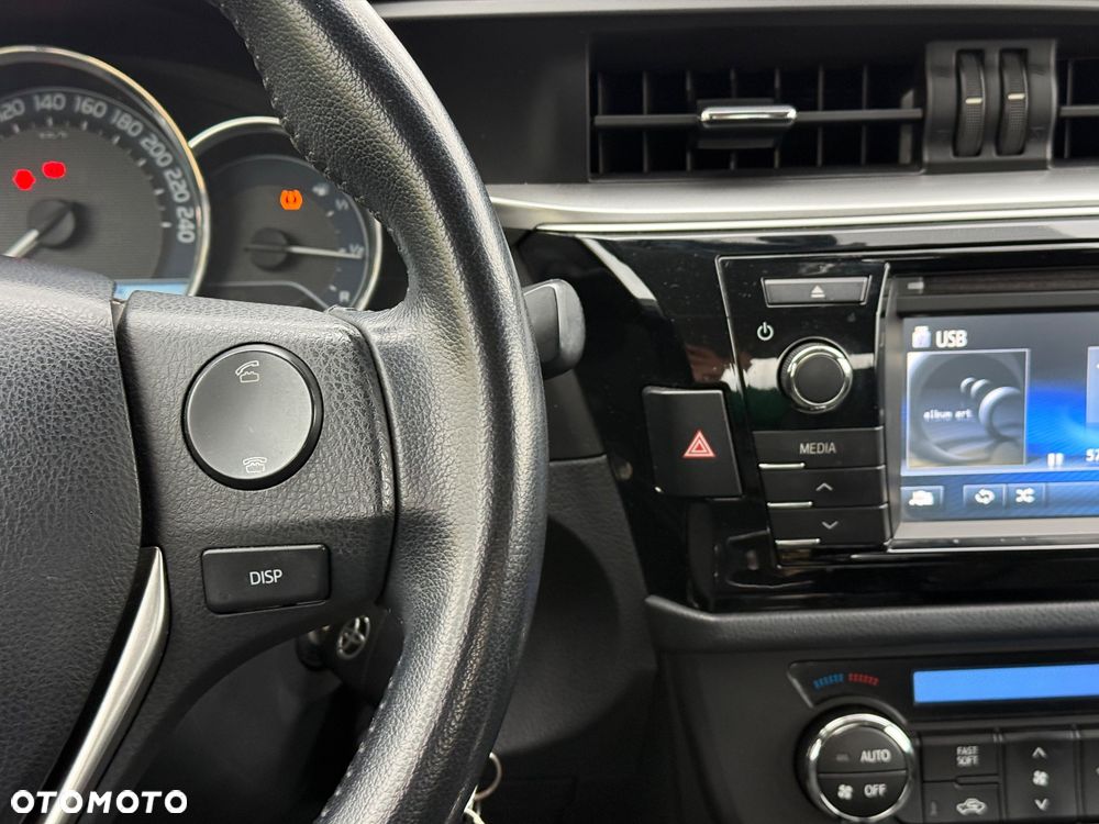 Toyota Corolla 1.6 Premium - 29