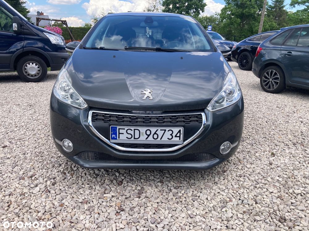 Peugeot 208 82 VTI Allure - 2