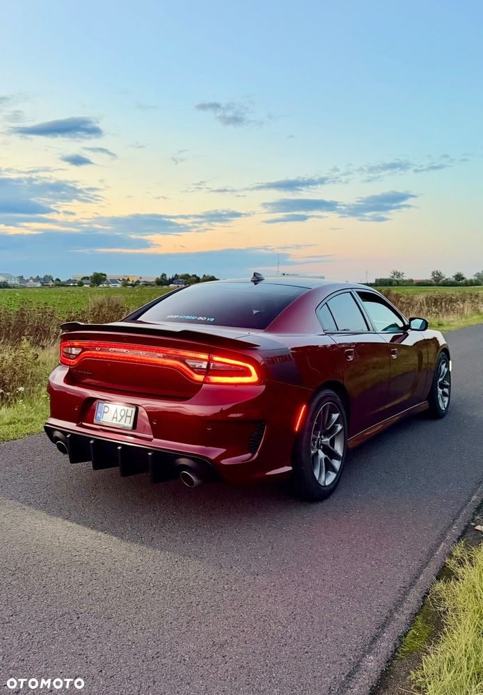 Dodge Charger 5.7 R/T Daytona - 4