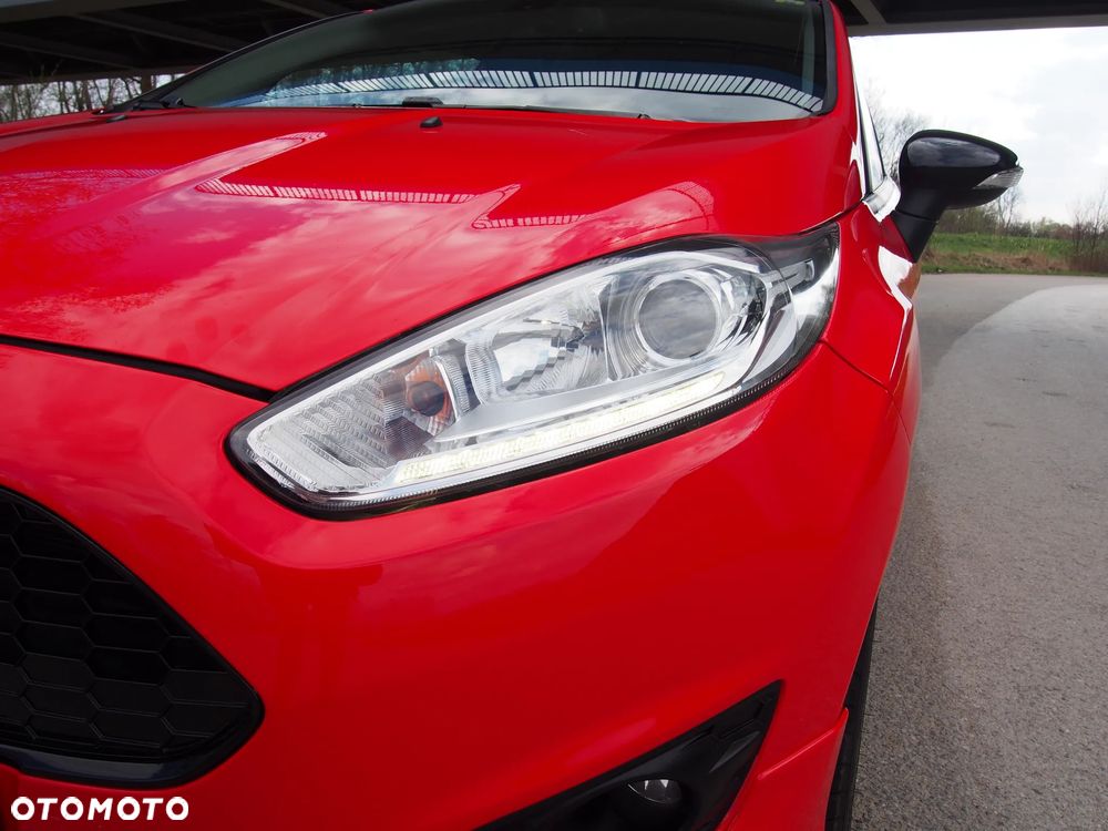 Ford Fiesta 1.0 EcoBoost STart-Stop Titanium - 37