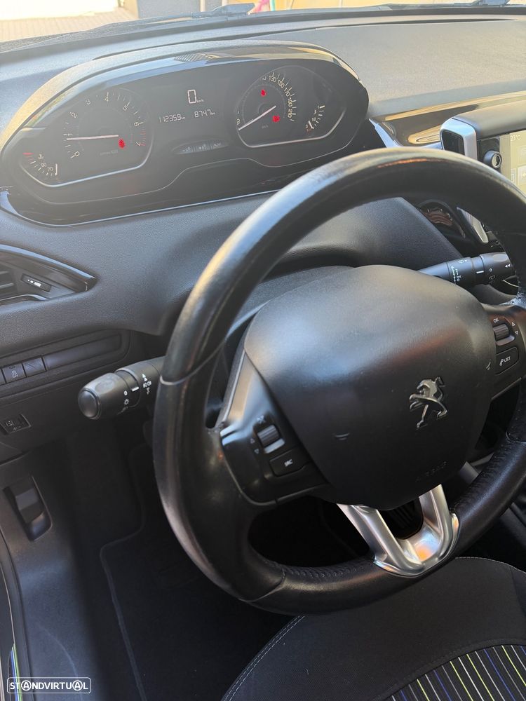 Peugeot 208 82 VTI Style - 32