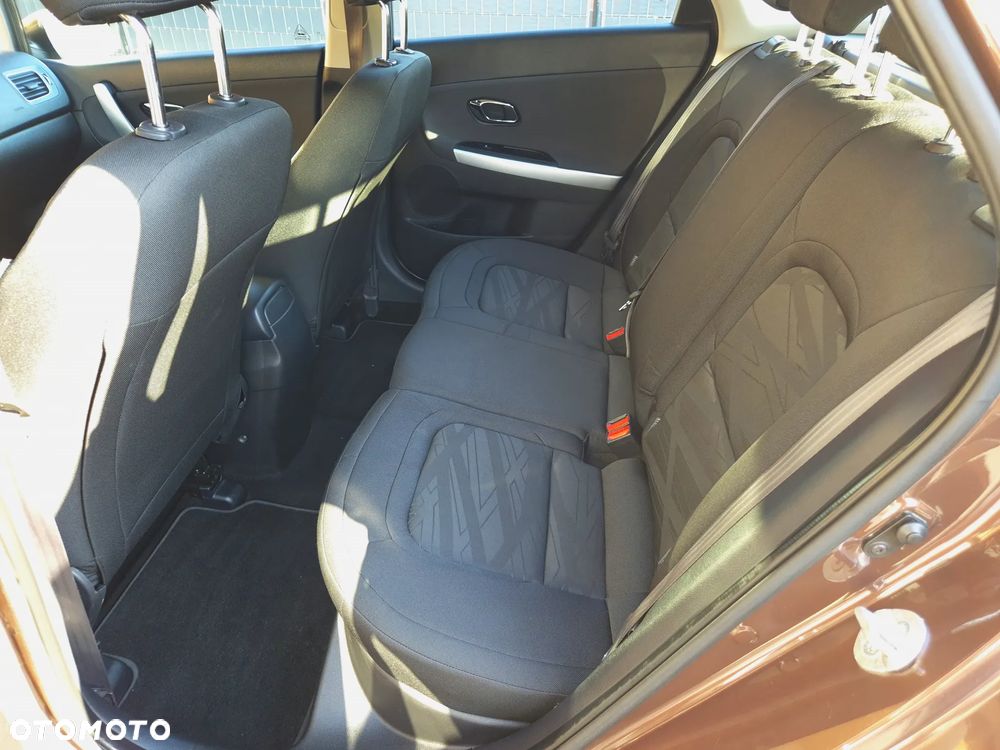 Kia Ceed 1.6 GDI Spirit - 26