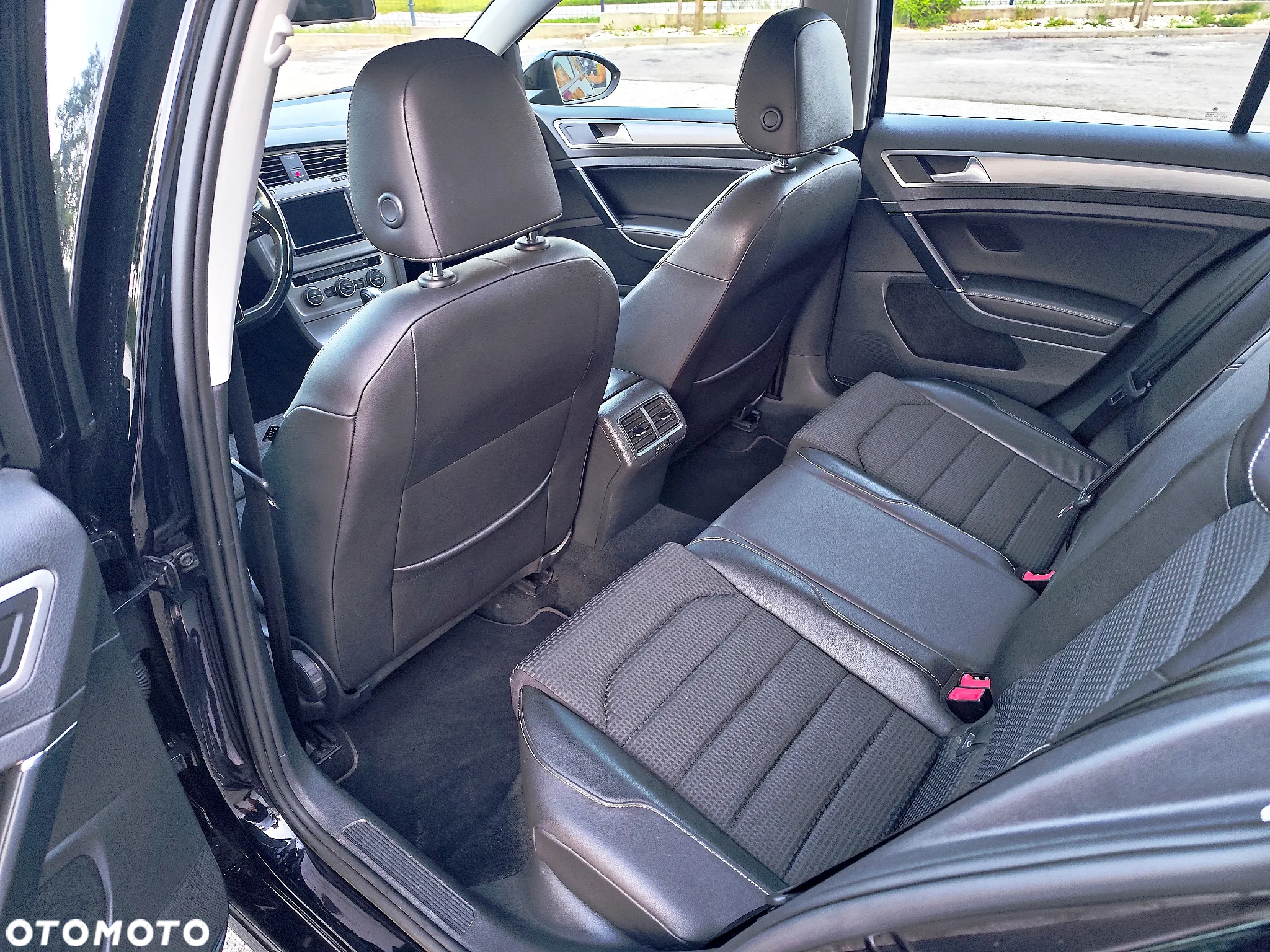 Volkswagen Golf - 20