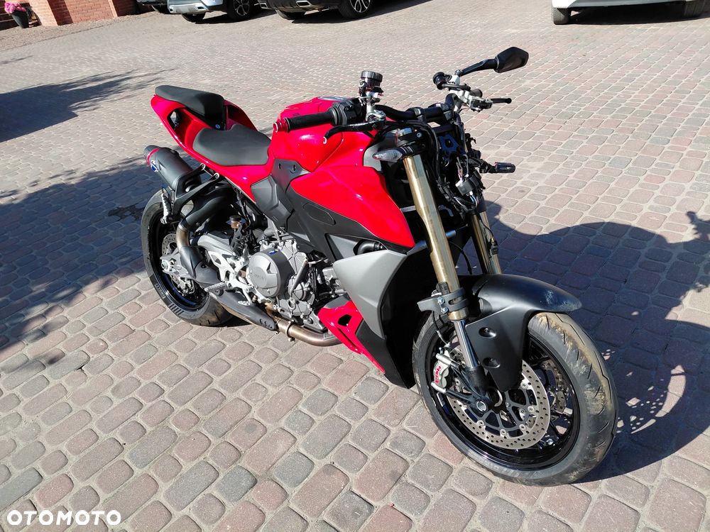 Ducati Streetfighter V2 - 7