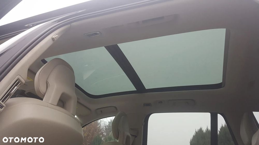 Volvo XC 90 T5 AWD Geartronic Momentum - 11