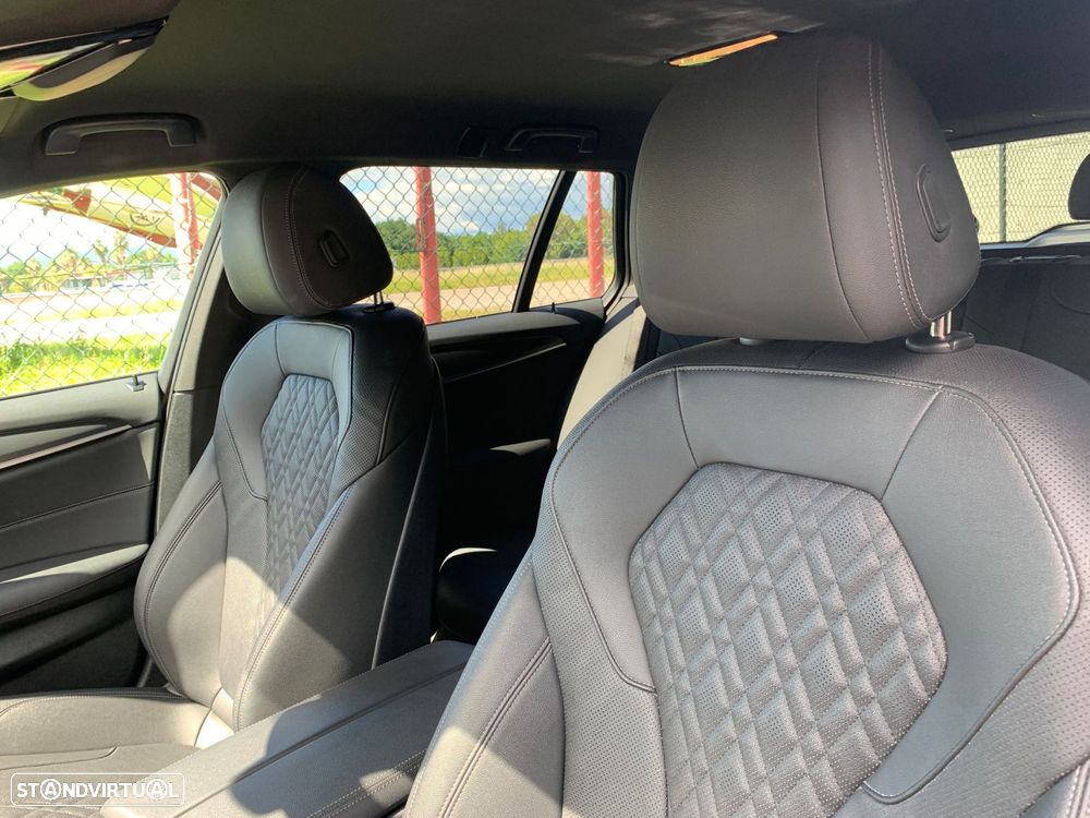 BMW 530 e Pack Desportivo M Pro - 11
