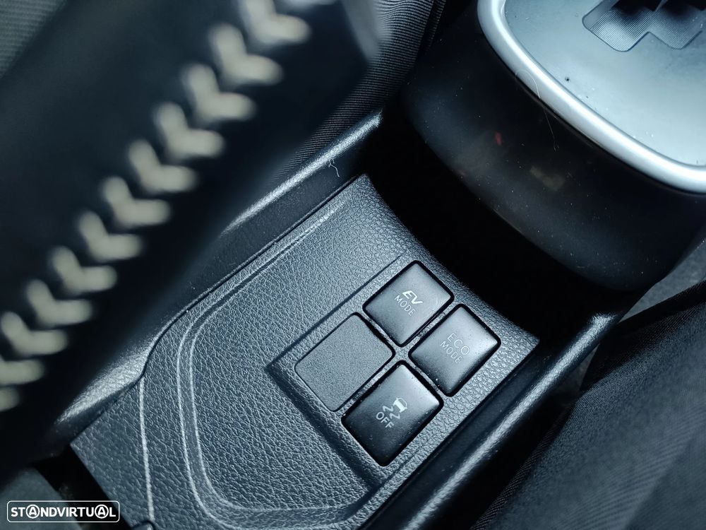 Toyota Yaris 1.5 HSD Comfort+Navi - 25