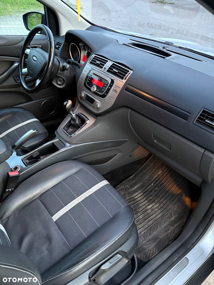 Ford Kuga 2.0 TDCi Titanium - 8