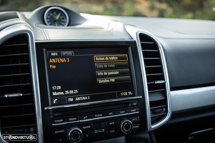 Porsche Cayenne S E-Hybrid - 46