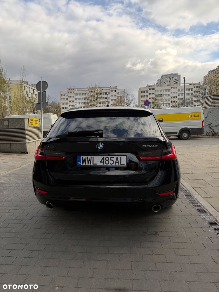 BMW Seria 3 330e Sport Line sport - 9