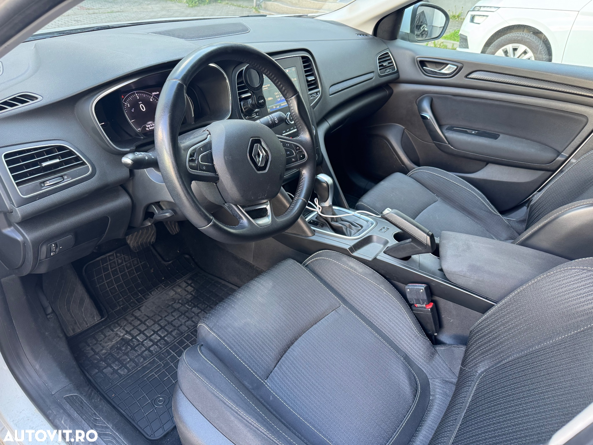 Renault Megane Blue dCi 116 EDC Intens - 8