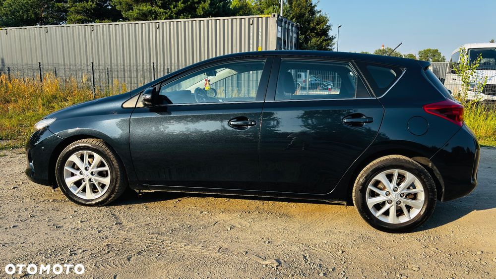 Toyota Auris 1.6 Valvematic Multidrive S Executive - 6