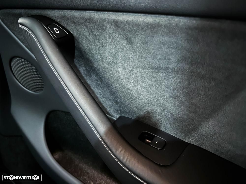 Tesla Model Y Standard - 28