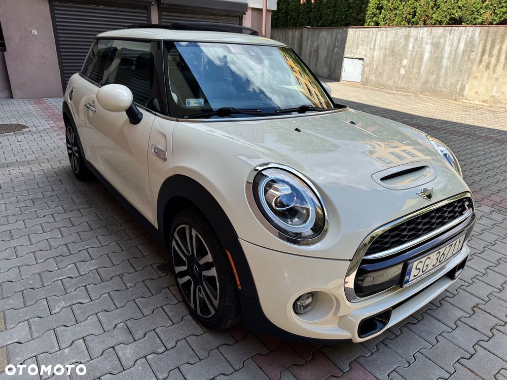 Mini Cooper S 2018 photo 2