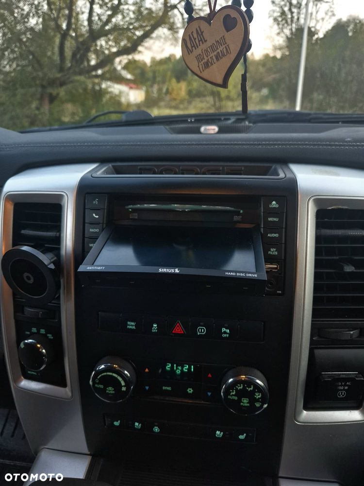 Dodge RAM 5.7 4x4 - 12