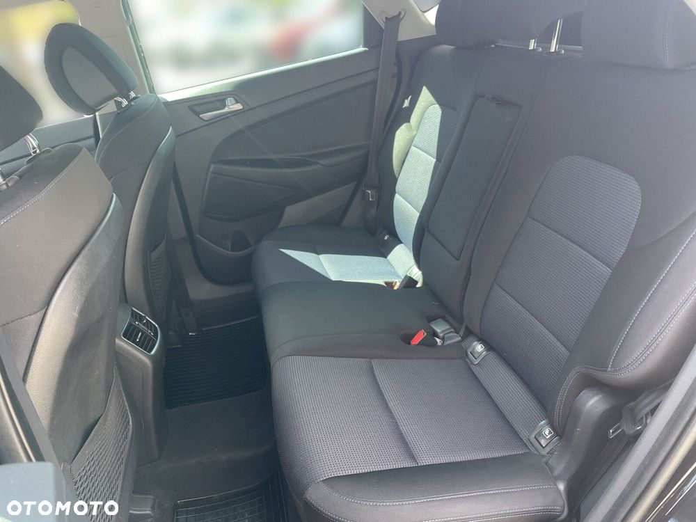 Hyundai Tucson 1.6 GDI BlueDrive Comfort 2WD - 17