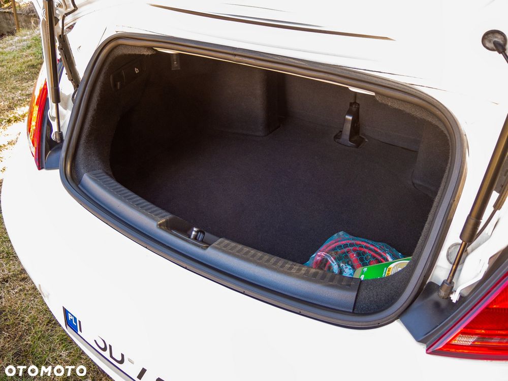 Volkswagen Beetle ver-2-0-tsi-dsg-exclusive-sport - 22