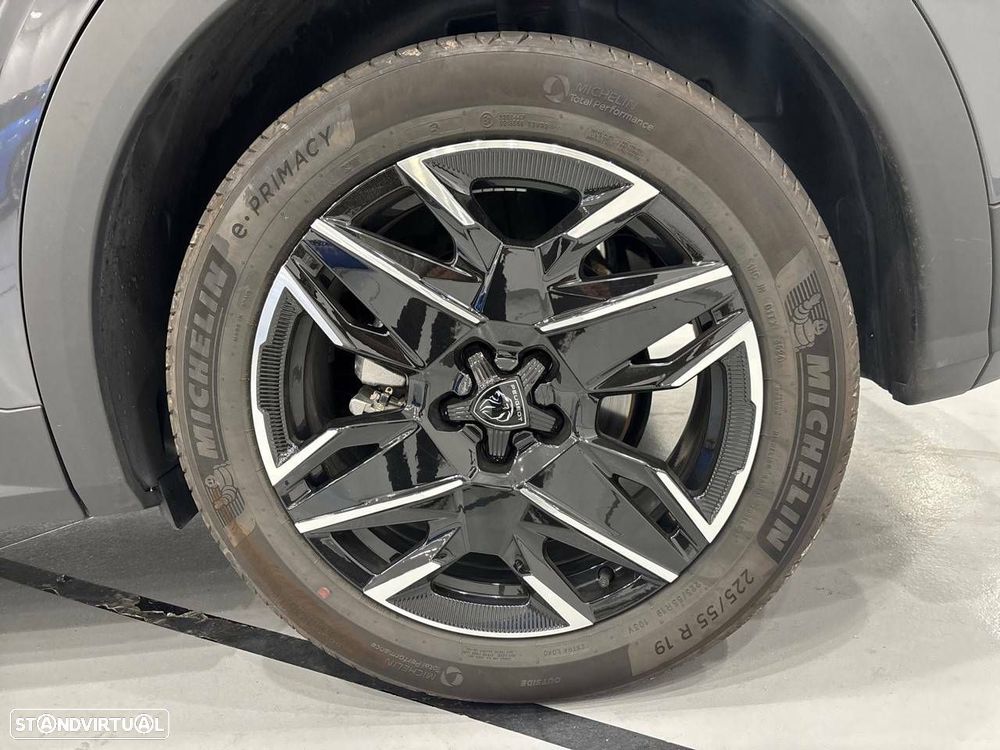 Peugeot 3008 1.2 Hybrid GT e-DCS6 - 11