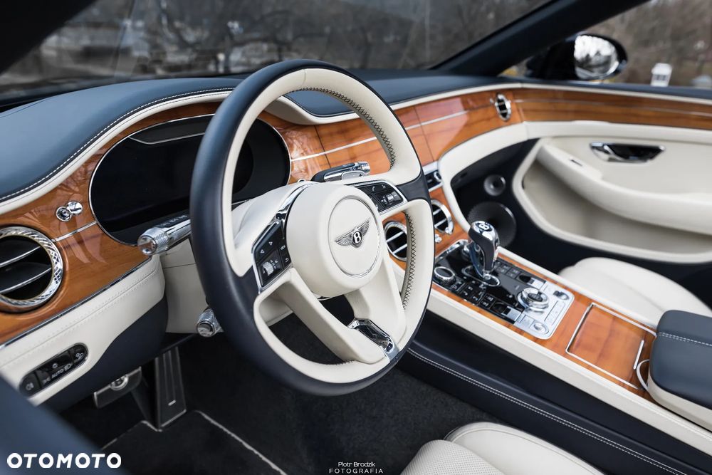 Bentley Continental GT - 25