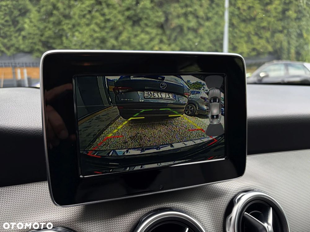 Mercedes-Benz GLA 200 7G-DCT Style - 28